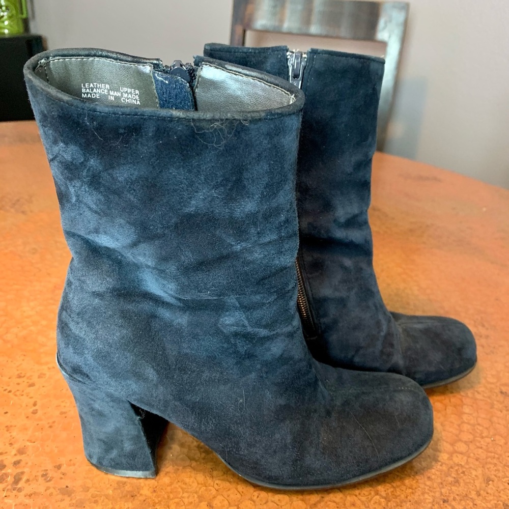 JONES NEW YORK Navy Suede Ankle Boots